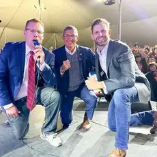 Clay Clark 1 Eric Trump.jpg
