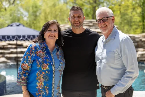 Author-Theresa-Grandberry-VIP-Photos-With-Tim-Tebow-At-Clay-Clarks-April-9th-2026-Thrivetime-Show-Business-Conference-Thrivetime-Show-Business-Conference-April-2026-140