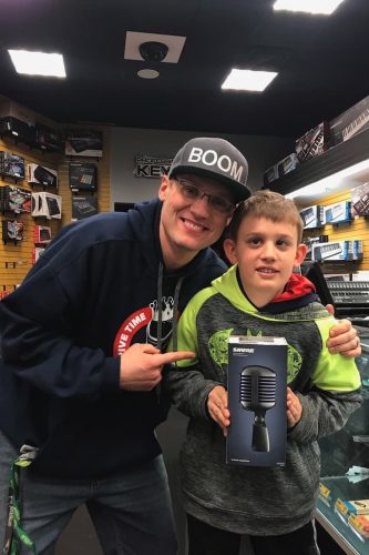 Clay-Clark-Gallery-4x6-Clay-Clark-Aubrey-Clark-Buying-55SH-Microphone-from-Guitar-Center