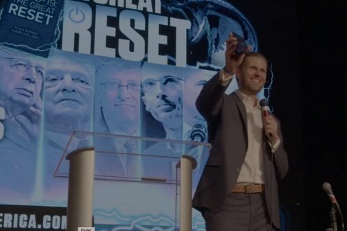 Clay-Clark-Gallery-4x6-Eric-Trump-On-the-ReAwaken-America-Tour