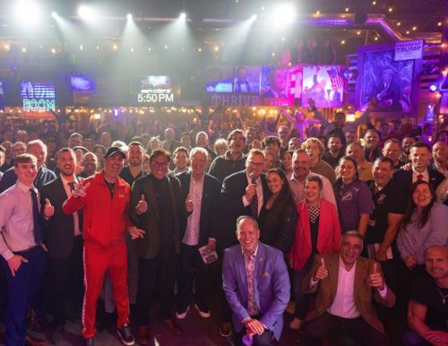 Clay-Clark-Gallery-8.5-x-11-Group-Photo-Robert-Kiyosaki-Tom-Wheelwright-Aaron-Antis-Charles-Colaw