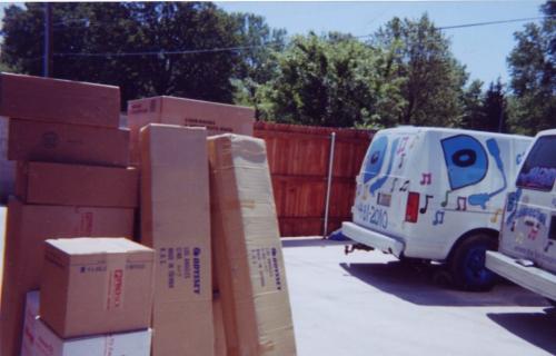 Clay-Clark-Gallery-Clay-Clark-Building-DJ-Connectionequipment-delivery-with-van