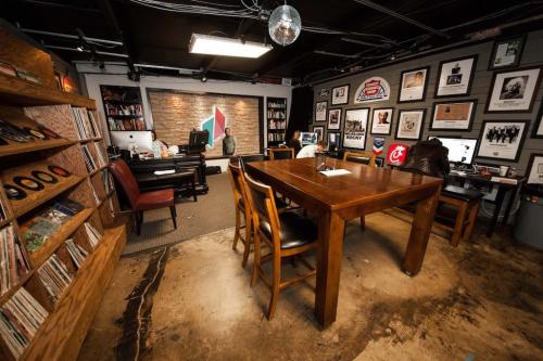 Clay-Clark-Gallery-Clay-Clark-Office-1