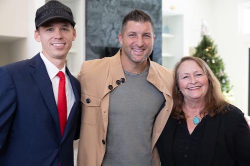 Clay-Clark-Gallery-Clay-Clark-Tebow-Photo-12