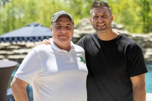 Full-Armor-VIP-Photos-With-Tim-Tebow-At-Clay-Clarks-April-9th-2026-Thrivetime-Show-Business-Conference-Thrivetime-Show-Business-Conference-April-2026-155