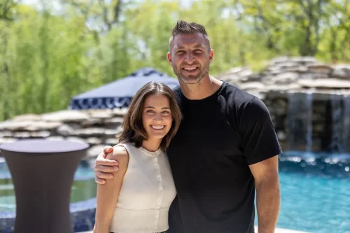 Giana-With-Tim-Tebow-VIP-Photos-With-Tim-Tebow-At-Clay-Clarks-April-9th-2026-Thrivetime-Show-Business-Conference-Thrivetime-Show-Business-Conference-April-2026-172