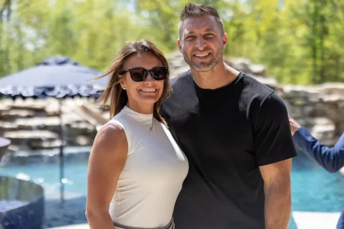 Jennifer-Trucking-VIP-Photos-With-Tim-Tebow-At-Clay-Clarks-April-9th-2026-Thrivetime-Show-Business-Conference-Thrivetime-Show-Business-Conference-April-2026-153