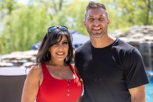 Pantea-Ferrari-Tim-Tebow-At-April-9th-2026-Thrivetime-Show-Business-Conference-April-2026-187