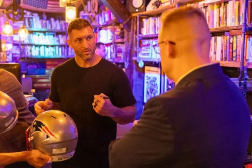 Tim-Tebow-Signs-Items-April-9th-2026-Thrivetime-Show-Business-Conference-April-2026-66