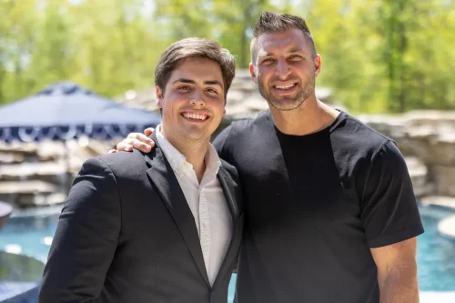 VIP-Photos-With-Tim-Tebow-At-Clay-Clarks-April-9th-2026-Thrivetime-Show-Business-Conference-Thrivetime-Show-Business-Conference-April-2026-161
