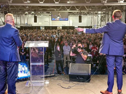 business-conferences-Clay-Clark-Eric-Trump-ReAwaken-America-Tour-Image-21