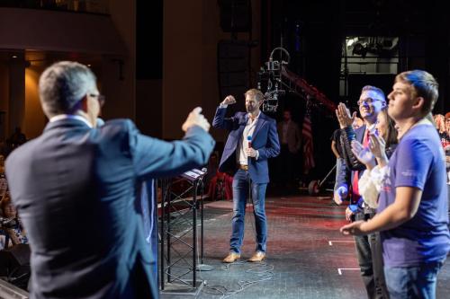 business-conferences-Clay-Clark-Eric-Trump-ReAwaken-America-Tour-Image-6